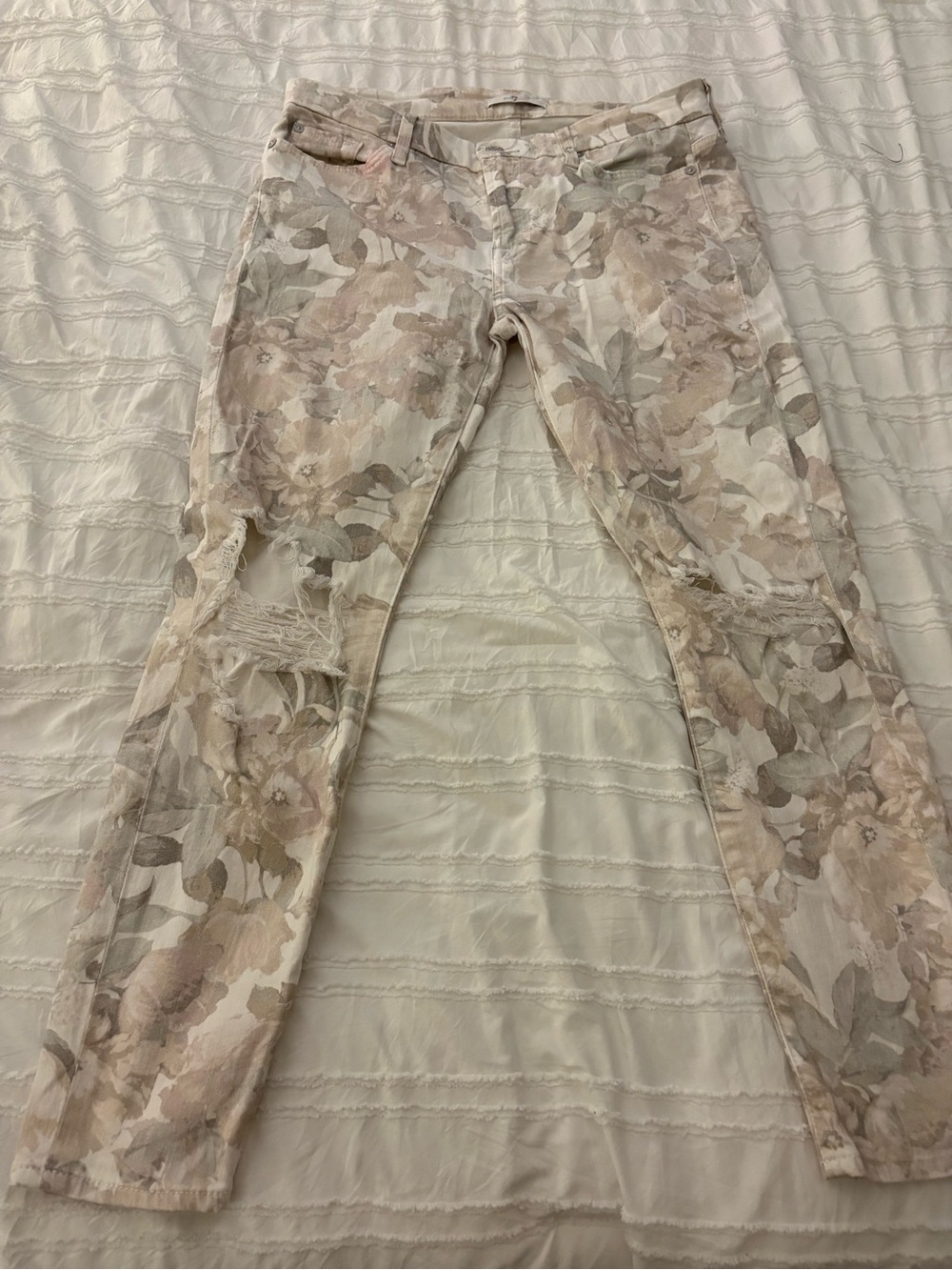 7 for All Mankind Floral Pattern Distressed Skinny Jeans - Pink & Neutral Tones